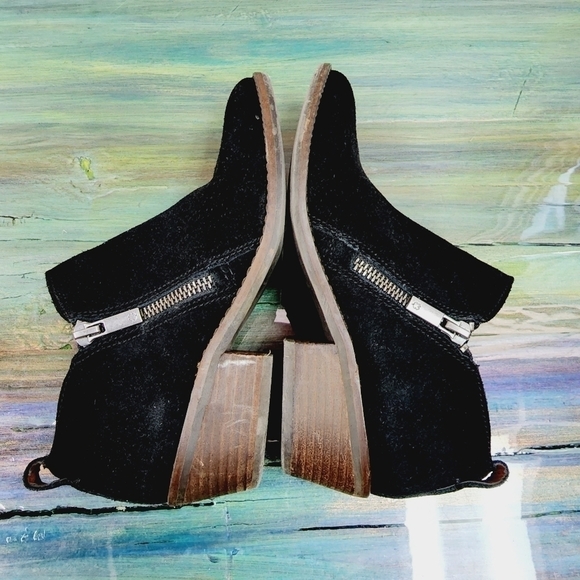 Lucky Brand Suede Booties - Picture 4 of 7